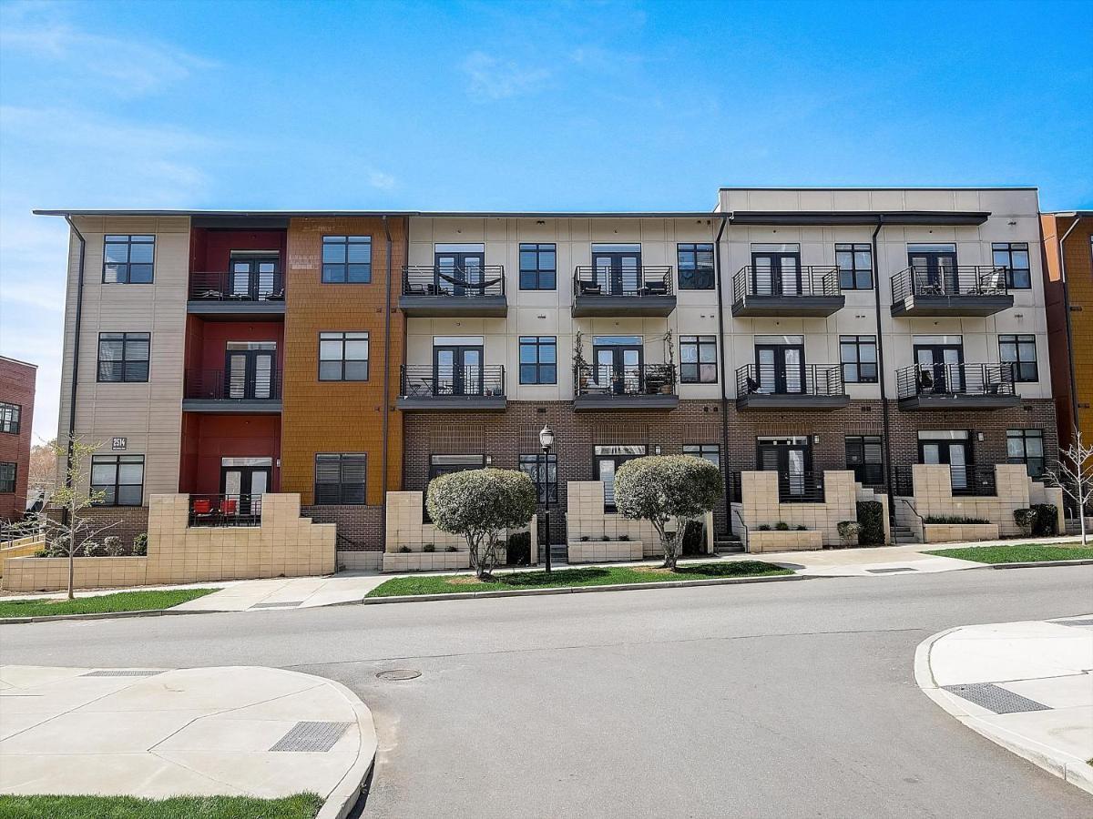 Frontdesk Village At Commonwealth Apts Plaza Midwood Charlotte Ngoại thất bức ảnh